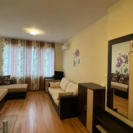 Апартамент Summer Breeze 113 Private